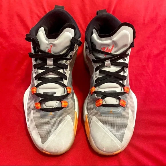 Jordan Zion 1 ‘Light Smoke Gray’ (10.5) - Picture 3 of 6